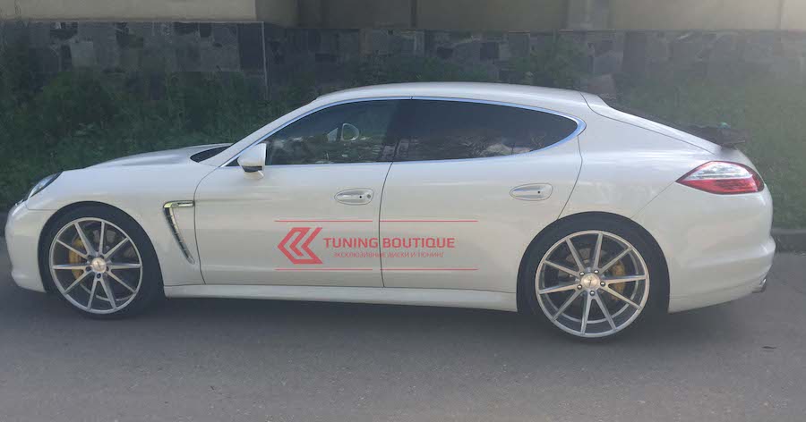 Porsche Panamera на 22" дисках Vossen VFS1 Silver Polished фото 1